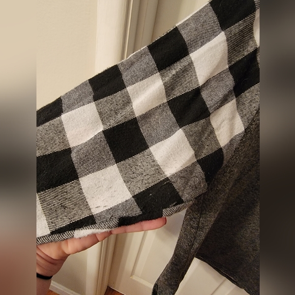 Plaid Cowl Neck Top - Picture 6 of 8